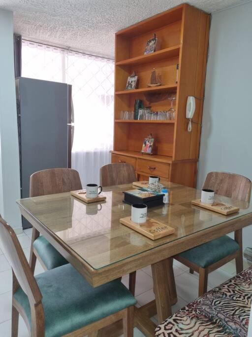 Apartamento Edificio Los Delfines Bogotá Exteriör bild